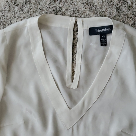 Top - Picture 2 of 7